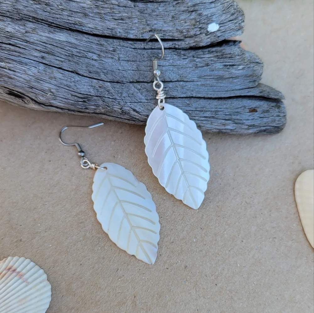 Handmade Mother Of Pearl Shell Leaf Earrings - Picture 4 of 5